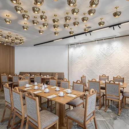 阿卡利希维特尔酒店 酒店 干尼亞